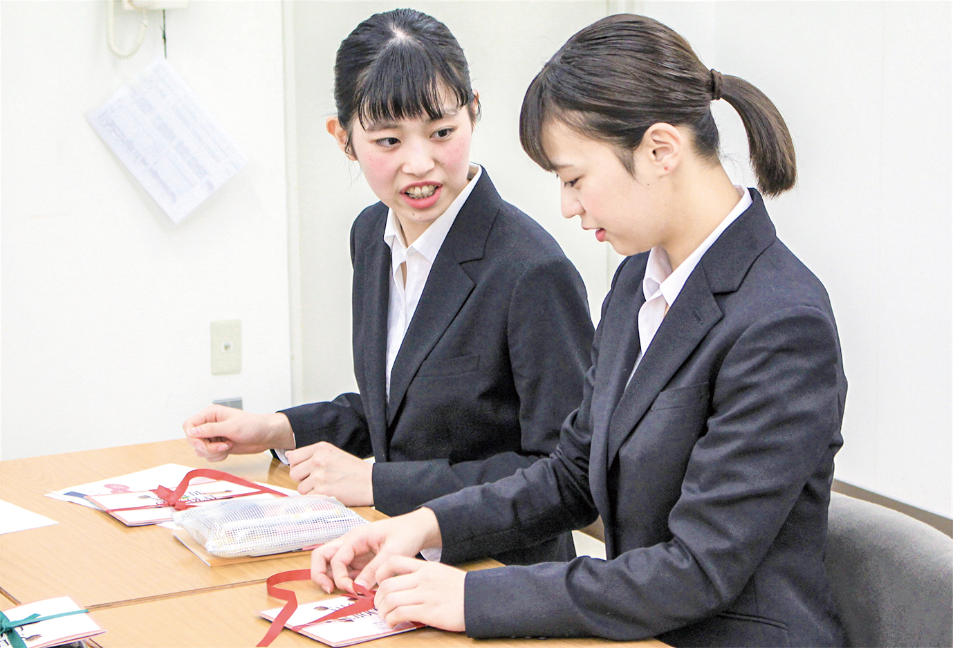 就労体験などを通して、仕事内容ややりがいについて理解し、業界研究・企業研究をより深くできるよう、さまざまな企業のインターンシップを紹介しています。